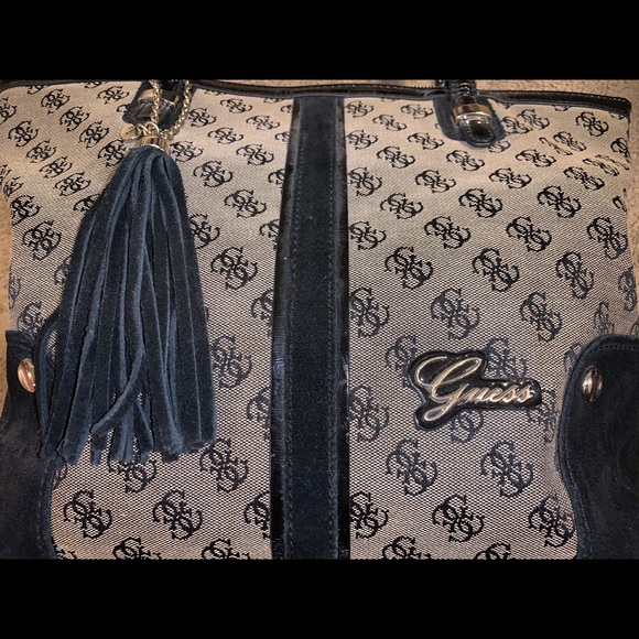 Guess Tote - Picture 2 of 4